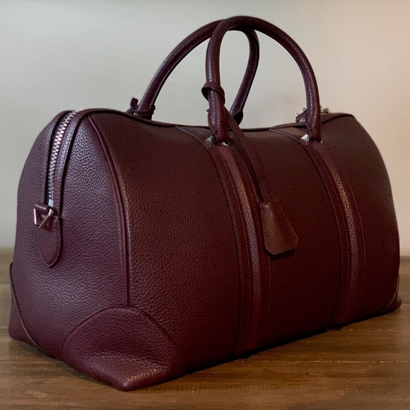 BRAND NEW, AUTHENTIC, GIVENCHY TRAVEL BAG - Picture 3 of 8